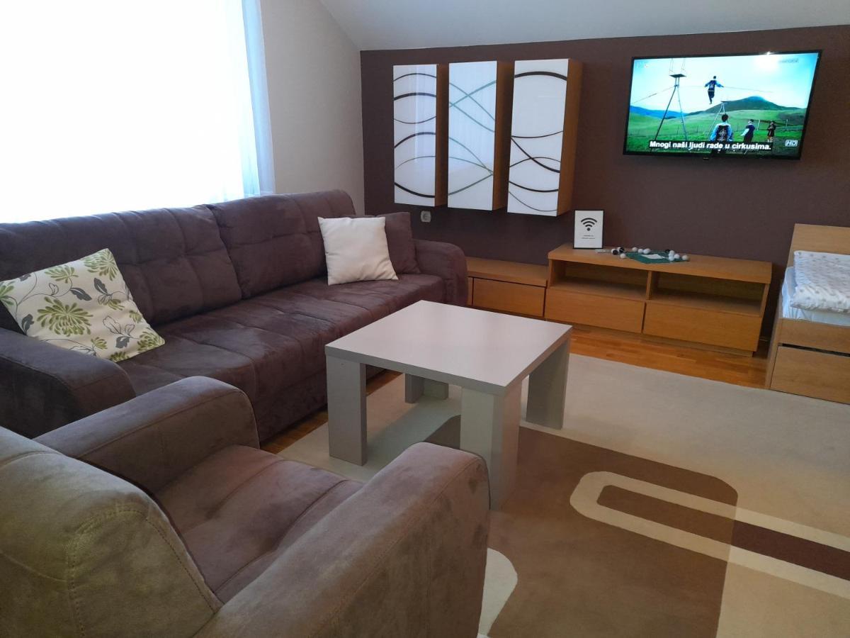 Apartmani Exit Pale Luaran gambar