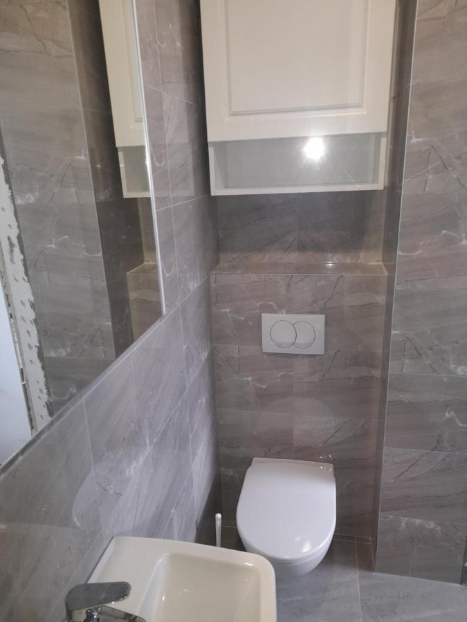 Apartmani Exit Pale Luaran gambar