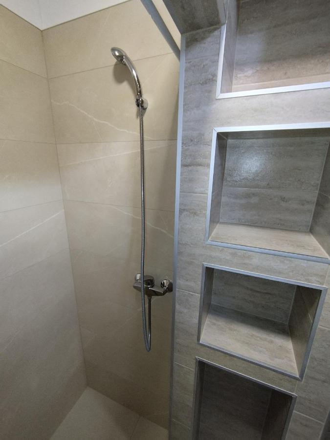 Apartmani Exit Pale Luaran gambar
