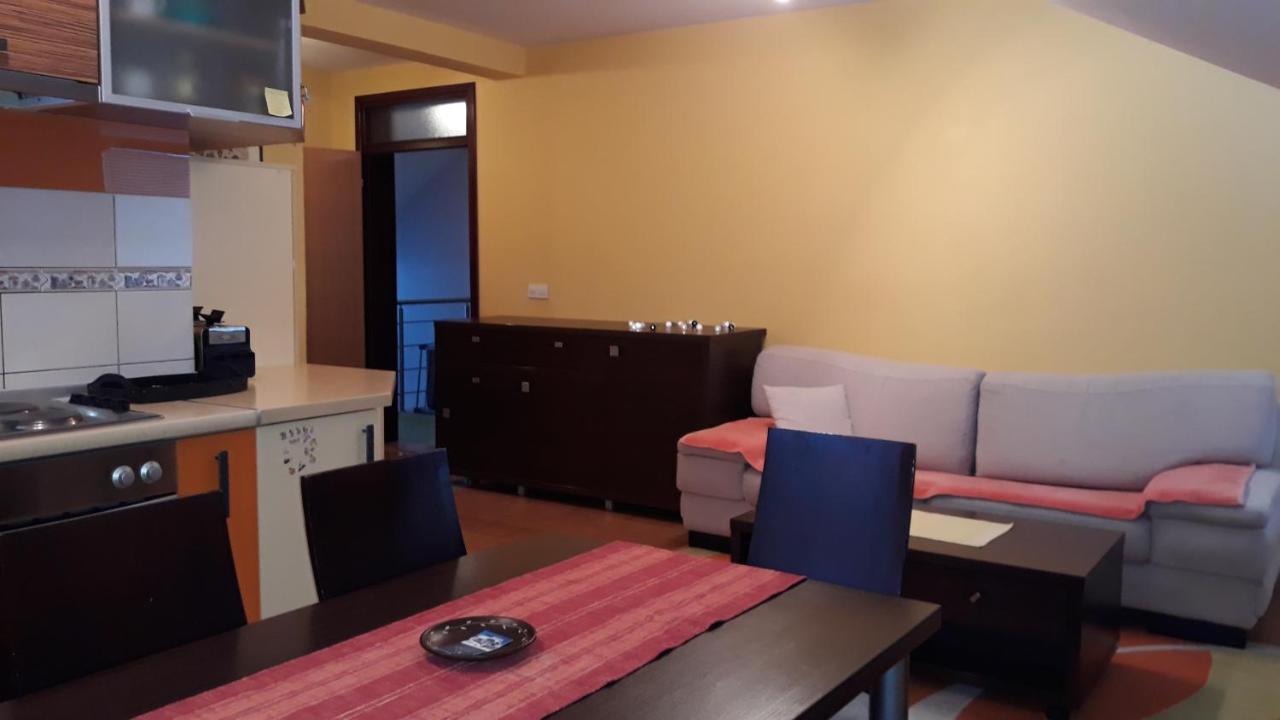 Apartmani Exit Pale Luaran gambar
