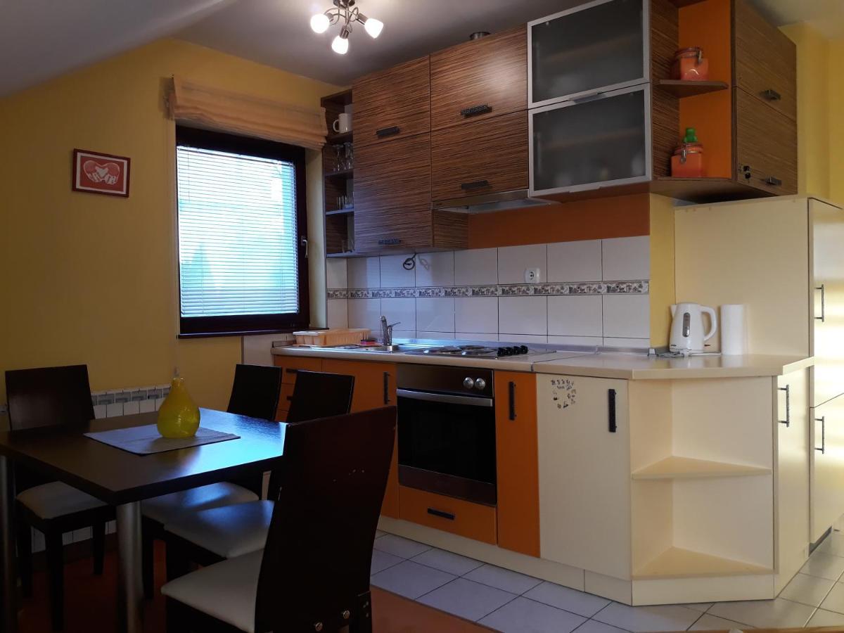 Apartmani Exit Pale Luaran gambar